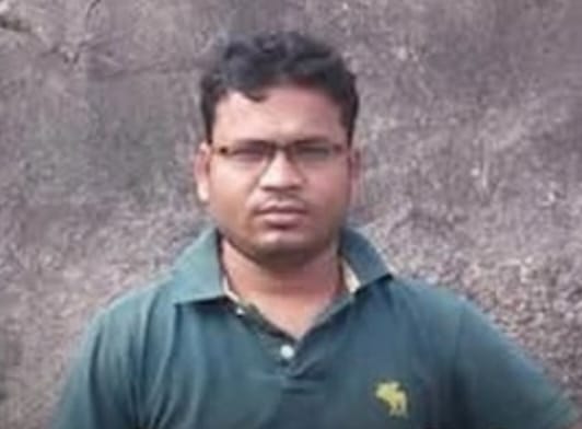 निकाय चुनाव से पहले EVM की सुरक्षा कर रहे आरक्षक ने खुद को गोली मारकर की आत्महत्या…